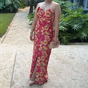 THEIA
Ariellah Strapless Floral Gown. Size 4 worn once